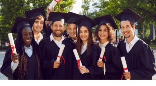 Student researching U.S. scholarships like Fulbright and MPOWER